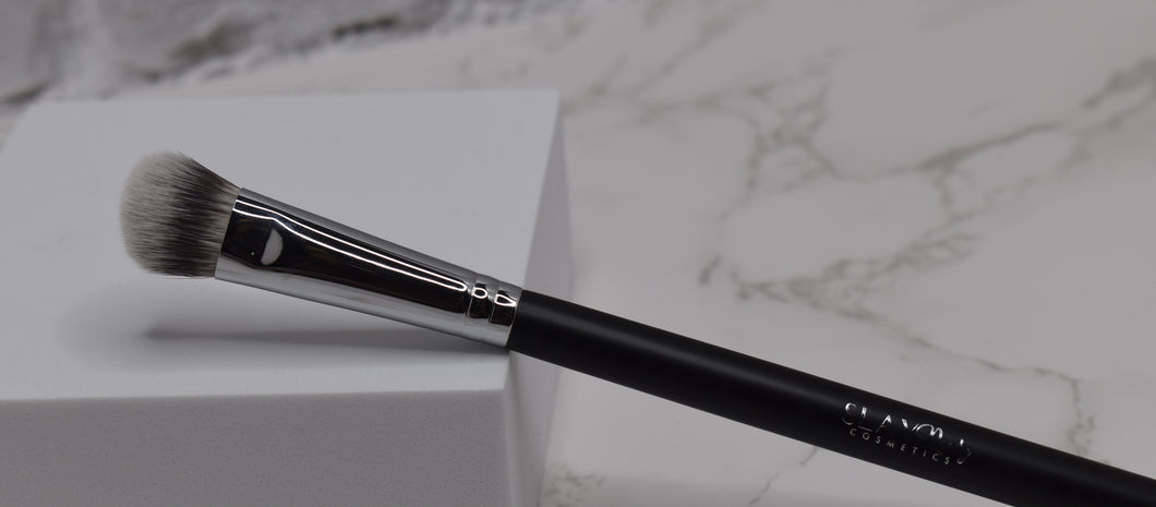 Slanted Concealer Brush